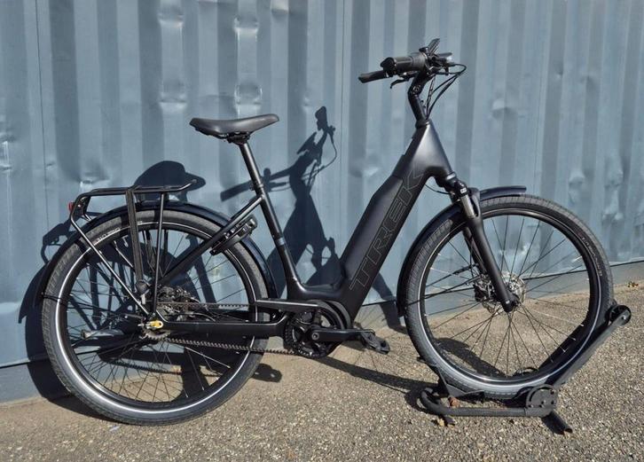 TREK District+ 4 Lowstep TREK BLACK SATIN M 50cm M 2025, Fietsen en Brommers, Elektrische fietsen, Gebruikt, Overige merken, 47 tot 51 cm