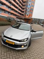 Scirocco 1.4 TSI DSG R-Line –ABC Sportief geluid Zwart Hemel, Auto's, 65 €/maand, 1253 kg, Particulier, 1390 cc