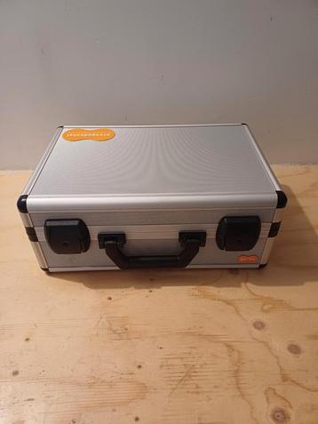 Aluminium koffer 40 x 26 x 16 cm beschikbaar voor biedingen