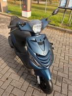 Piaggio zip 2022 iget 4 takt, Fietsen en Brommers, Scooters | Piaggio, Maximaal 45 km/u, Zip, Ophalen of Verzenden, Zo goed als nieuw