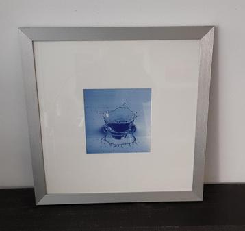 Aluminium wissellijst met vallende waterdruppel, 45x45 cm beschikbaar voor biedingen