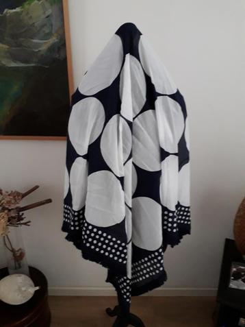 MAX MARA   GROTE SHAWL  beschikbaar voor biedingen