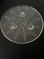 Taartschaal gedecoreerd met kastanjebladen, Huis en Inrichting, Keuken | Servies, Ophalen of Verzenden, Zo goed als nieuw, Glas