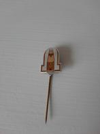 Salmon Slasaus Speldje, Ophalen of Verzenden, Zo goed als nieuw, Merk, Speldje of Pin