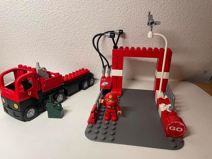 Duplo Ferrari F1 Truck, Kinderen en Baby's, Speelgoed | Duplo en Lego, Gebruikt, Duplo, Ophalen of Verzenden