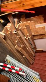 Partij hout te koop, balken, deur kozijn, planken, Doe-het-zelf en Verbouw, Hout en Planken, Ophalen, Zo goed als nieuw, Balk