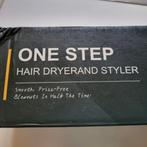 Haar borstel/ föhn., Sieraden, Tassen en Uiterlijk, Uiterlijk | Haarverzorging, Ophalen of Verzenden, Nieuw, Föhn of Haardroger