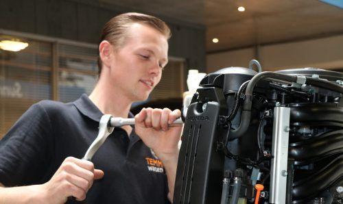 Vakkundig buitenboordmotor onderhoud en reparatie, Watersport en Boten, Accessoires en Onderhoud, Nieuw, Motor en Techniek, Ophalen