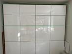 Ikea Besta wandkast met witte hoog glans deurtjes, Ophalen, Overige materialen, 100 tot 150 cm, Zo goed als nieuw