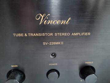 Vincent SV-226 MK2. Hybride Buizen/Transistor versterker.  beschikbaar voor biedingen