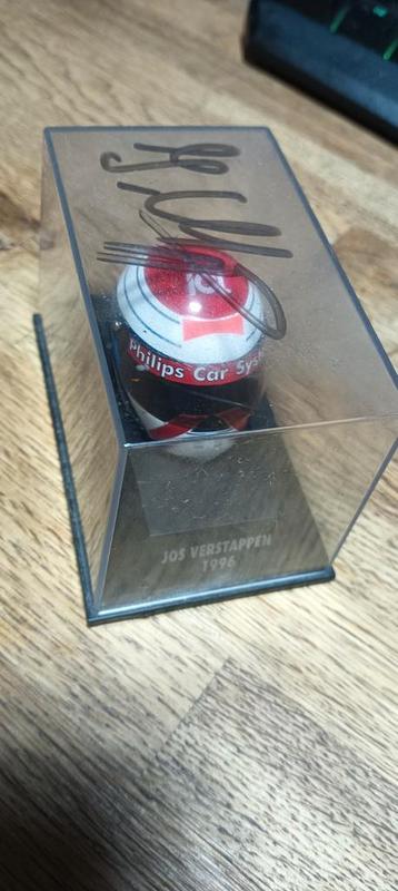 Gesigneerd Jos Verstappen helmpje 1996 beschikbaar voor biedingen