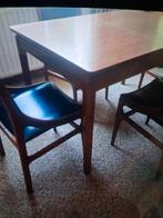 Kamertafel met stoelen Deens design jaren 60-70 +merkstempel, Huis en Inrichting, Tafels | Eettafels, Ophalen, 50 tot 100 cm, Zo goed als nieuw