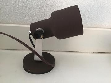 Vintage Herda spot bruin mat beschikbaar voor biedingen