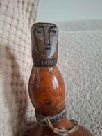Afrikaanse Kalebas Kruik met Houten Figuur, Antiek en Kunst, Ophalen of Verzenden