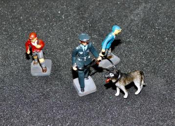 Corgi Toys figuren - personen jaren zestig beschikbaar voor biedingen