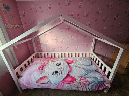 Kinder/Huisjes bed., Kinderen en Baby's, Kinderkamer | Bedden, Zo goed als nieuw, 180 cm of meer, 85 tot 100 cm, Lattenbodem, Ophalen