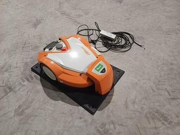 Stihl Maai ROBOT Robotmaaier maaier beschikbaar voor biedingen