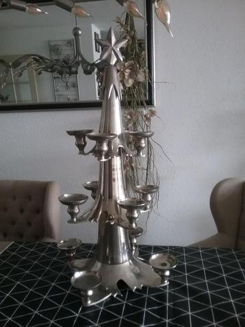 ZILVER KLEURIGE METALEN KERSTBOOM. ( WAXINE LICHT HOUDER ). beschikbaar voor biedingen