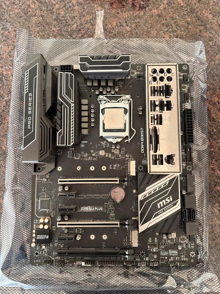 Moederbord + i5 6600k + IO Shield, Computers en Software, Moederborden, Gebruikt, Intel, DDR4, Ophalen of Verzenden