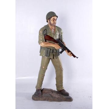 WWII Soldier beeld – Soldaat Hoogte 176 cm beschikbaar voor biedingen