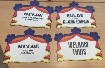 Grote partij hulde schilden beschikbaar voor biedingen