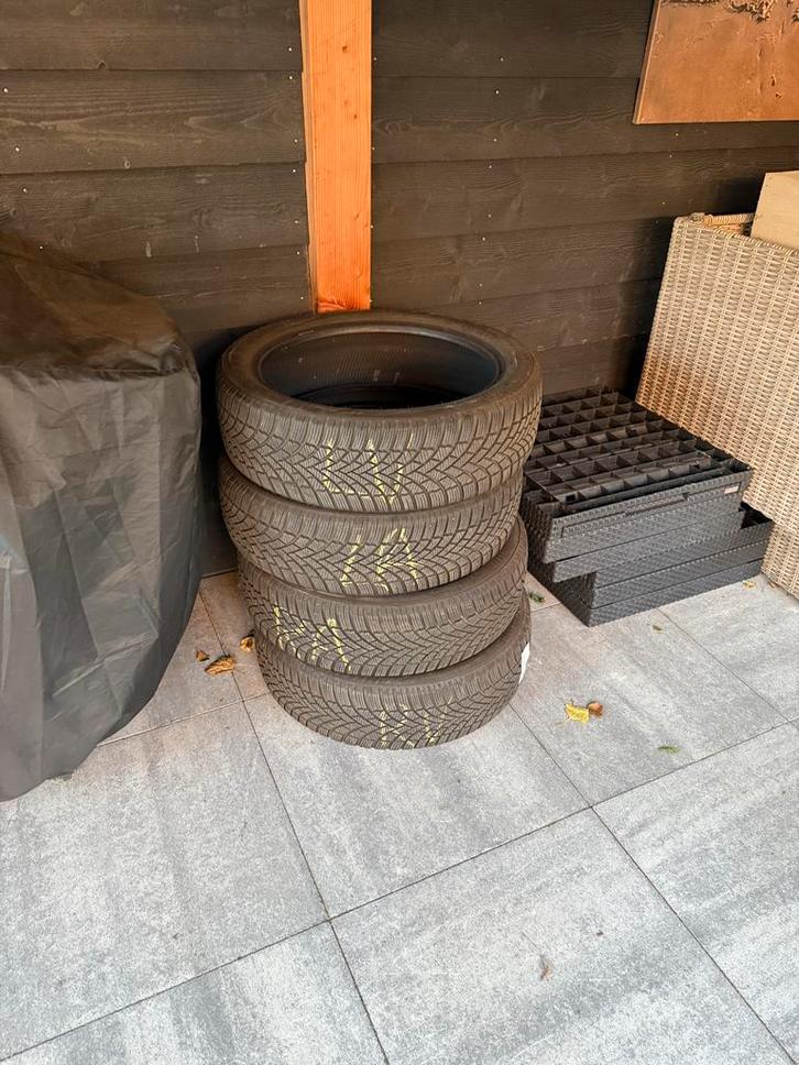 Bridgestone Blizzak 195/55 R20 Winterbanden (Renault), Auto-onderdelen, Banden en Velgen, Band(en), Winterbanden, 20 inch, 195 mm