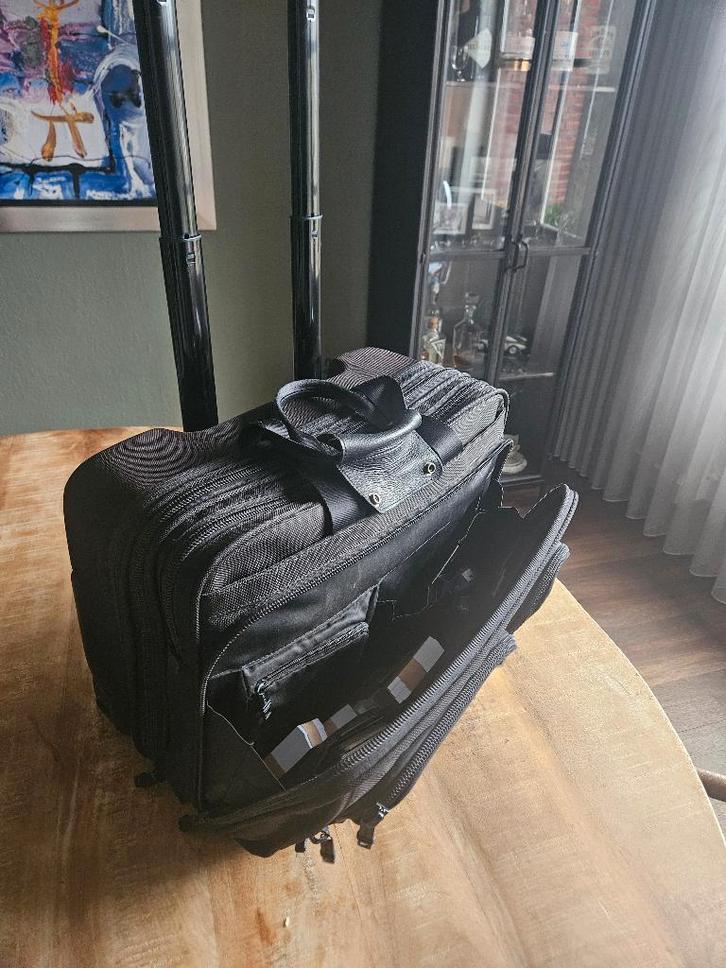 Tumi Alpha Dix Wheeled laptop trolley black, Computers en Software, Laptoptassen, Gebruikt, Trolleytas, 17 inch of meer, Ophalen