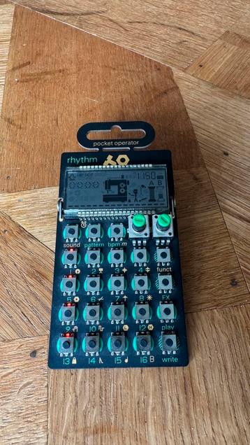 Pocket operator rhythm PO-12 teenage engineering beschikbaar voor biedingen