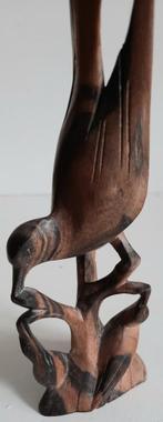 Hand gestoken coromandel houten vogel met 2 jonge, Antiek en Kunst, Ophalen of Verzenden