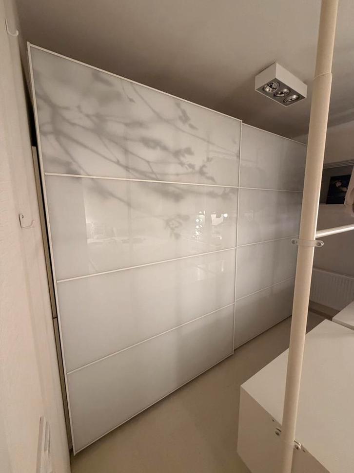 Ikea Pax Schuifdeuren 300x236 met boom motief, Huis en Inrichting, Kasten | Kledingkasten, Zo goed als nieuw, 200 cm of meer, 200 cm of meer