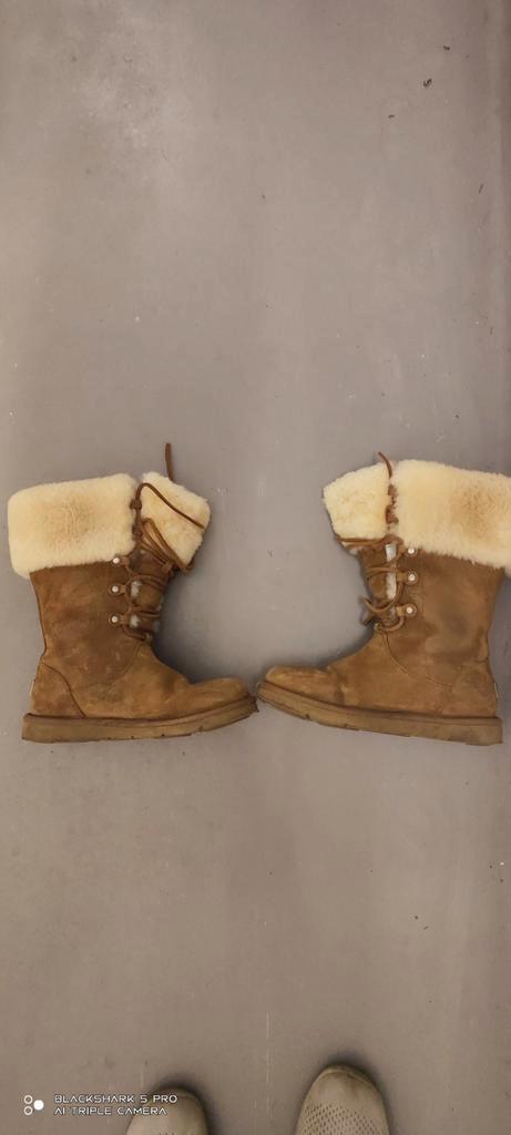 Echte UGG Laarzen Maat 39 - Nieuwstaat, Kleding | Dames, Schoenen, Nieuw, Lage of Enkellaarzen, Bruin, Ophalen of Verzenden