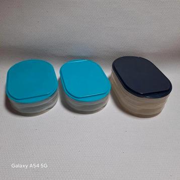 Uitverkoop Tupperware,  zowel compleet als losse onderdelen  beschikbaar voor biedingen