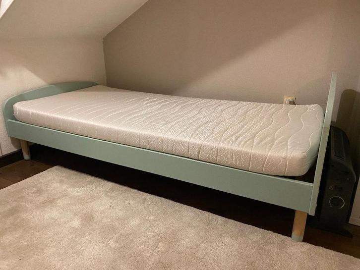 Kinderbed 90x 200 met lattenbodem en matras, Kinderen en Baby's, Kinderkamer | Bedden, Gebruikt, 180 cm of meer, 85 tot 100 cm