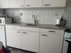 Keuken compleet; 180CM lang inclusief vaatwasser erbij, Huis en Inrichting, Keuken | Complete keukens, Ophalen, Zo goed als nieuw