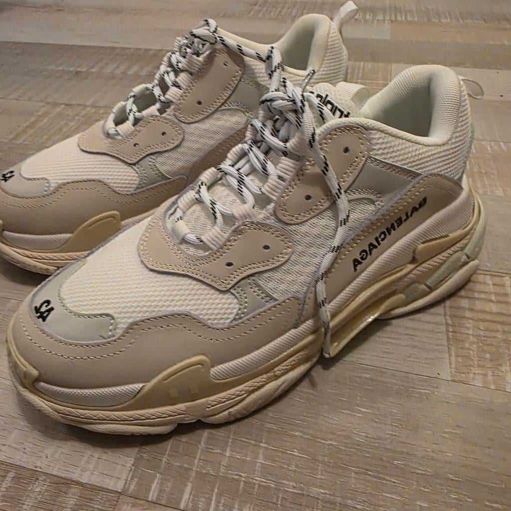Balenciaga sneakers 42, Ophalen of Verzenden, Zo goed als nieuw, Zwart