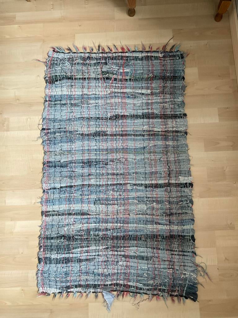 Gratis twee vloerkleden gemaakt van spijkerstof, Ophalen of Verzenden, Rechthoekig, 50 tot 100 cm