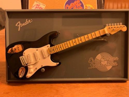 Guitars of the stars: Fender Stratocaster van Eric Clapton, Verzamelen, Overige Verzamelen, Nieuw, Ophalen of Verzenden