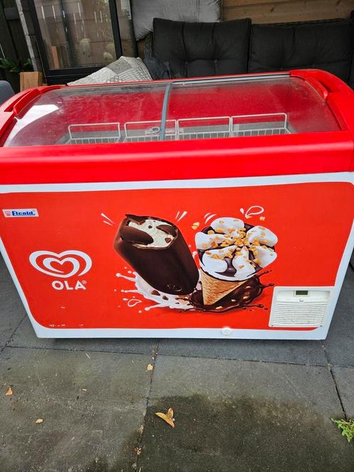 Ola vriezer, Witgoed en Apparatuur, Vriezers en Diepvrieskisten, Zo goed als nieuw, Vrijstaand, Ophalen