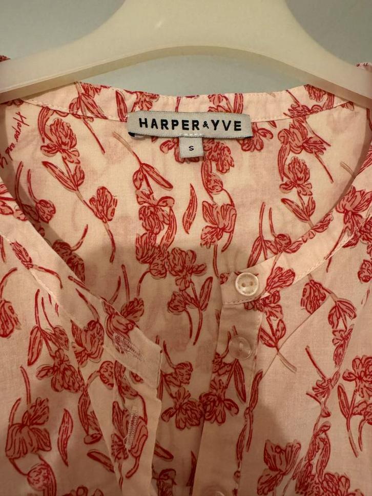 Harper & Yve Bloemen Blouse - Maat S, Kleding | Dames, Blouses en Tunieken, Zo goed als nieuw, Maat 36 (S), Rood, Ophalen of Verzenden