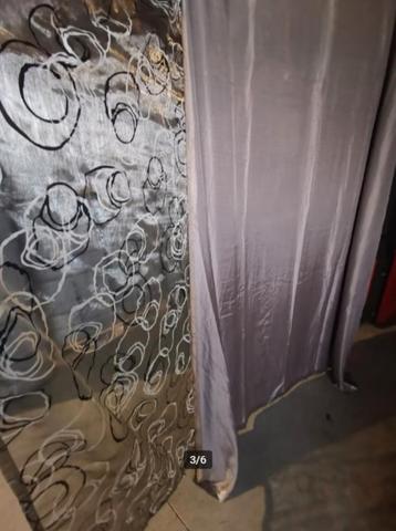 gordijn beschikbaar voor biedingen