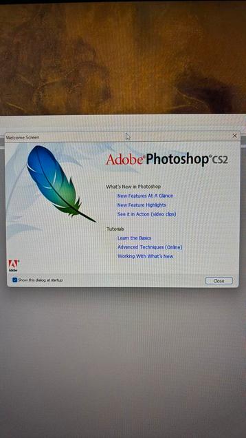 Adobe Creative Suite CS2 met serienummer beschikbaar voor biedingen