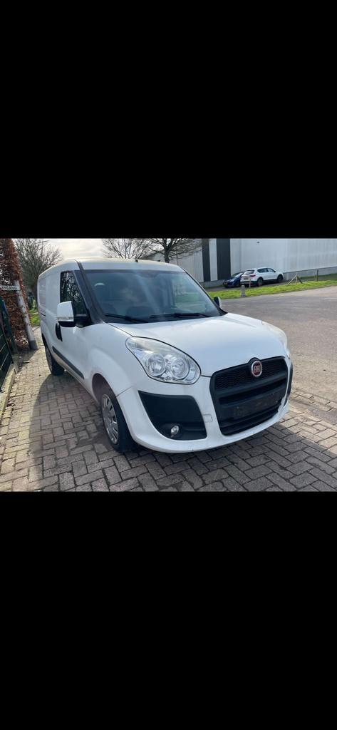 FIAT DOBLO VOORBUMPER   (VOORKOP COMPLEET  BJ 2012, Auto-onderdelen, Carrosserie en Plaatwerk, Bumper, Voor, Gebruikt, Ophalen of Verzenden