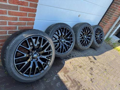 Originele  Ford Mustang velgen 19 inch + NIEUWE banden, Auto-onderdelen, Banden en Velgen, Banden en Velgen, Zomerbanden, 19 inch