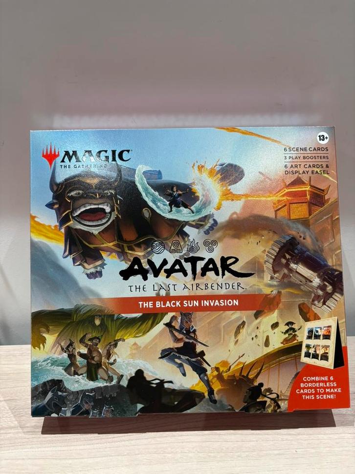 Magic: The Last Airbender Scene Box: The Black Sun Invasion, Hobby en Vrije tijd, Verzamelkaartspellen | Overige, Zo goed als nieuw