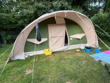 Karsten tent, 3.80 x 3.80 beschikbaar voor biedingen