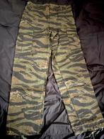 US MADE TIGER STRIPE CAMO BROEK, Verzamelen, Militaria | Algemeen, Ophalen of Verzenden, Landmacht, Amerika, Kleding of Schoenen