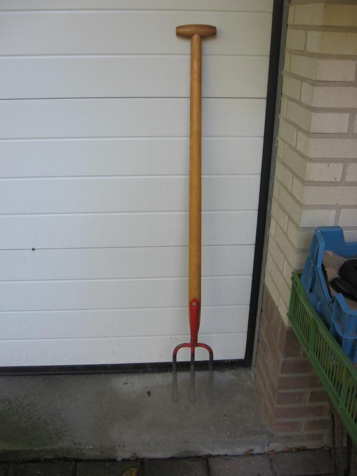 Zware kwaliteit 3 tands spitvork tuinvork hand gesmeed izgst, Tuin en Terras, Hand-tuingereedschap, Gebruikt, Vork, Ophalen of Verzenden