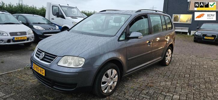 Volkswagen Touran 1.6-16V FSI MOTOR NOT START, Auto's, Volkswagen, Bedrijf, Te koop, Touran, ABS, Airbags, Airconditioning, Boordcomputer