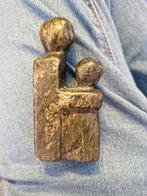 Stenen sculptuur: Moeder en Kind, Ophalen of Verzenden