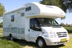 Te huur : Ruime camper met vast bed en XXL garage huren